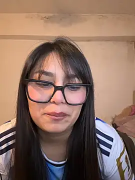 daranoirvc online show from June 27, 2026, 6:07 am