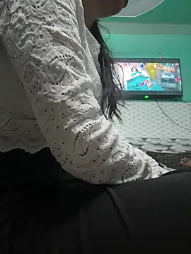 Taniya010 online show from April 6, 2026, 7:42 am