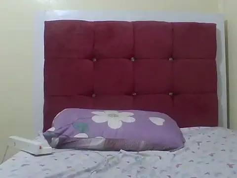 Snapshot of Irendz chatting on May 2, 2026, 7:08 pm Irendz online show from May 2, 2026, 7:08 pm