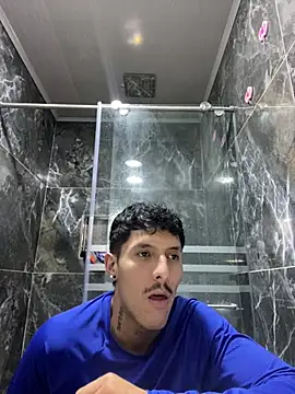 ALEXXXTREM69 online show from May 19, 2026, 3:02 am