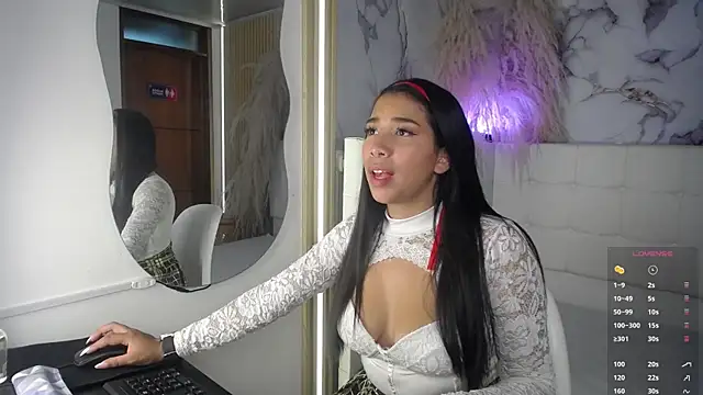 Taliasweet online show from May 19, 2026, 7:42 pm