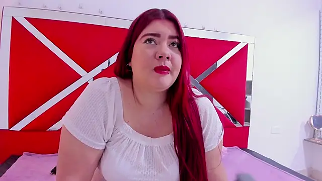 Snapshot of taara_lyn chatting on April 7, 2026, 1:11 pm taara lyn online show from April 7, 2026, 1:11 pm