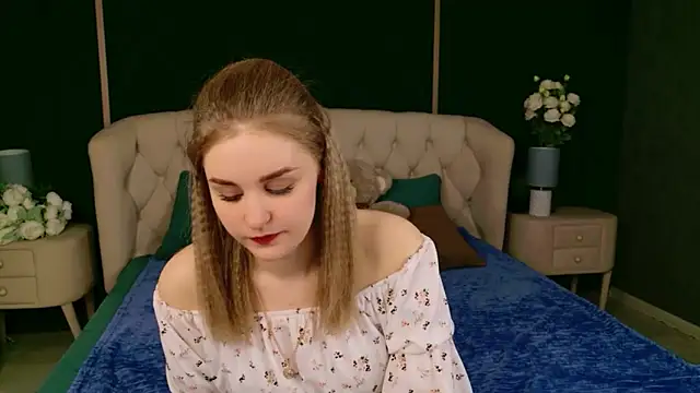 Molly Voses online show from May 1, 2026, 8:35 pm