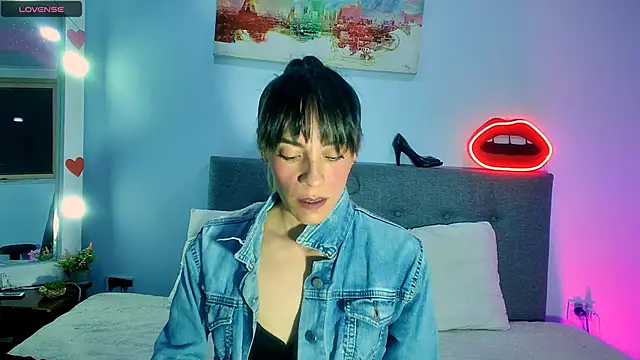 Lorena sweet33 online show from May 21, 2026, 1:40 pm