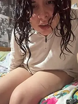 DirtyMerida online show from July 4, 2026, 11:22 pm