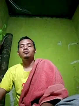 danisexx855 online show from April 11, 2026, 9:02 am