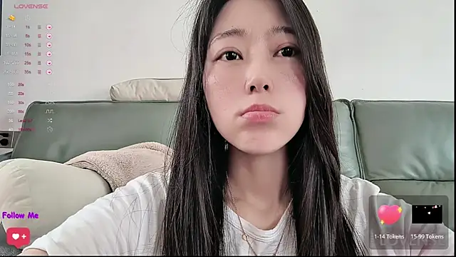 Snapshot of MMYIOO chatting on April 8, 2026, 6:57 am MMYIOO online show from April 8, 2026, 6:57 am