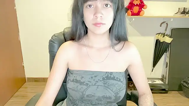 Snapshot of _Oxxme chatting on June 22, 2026, 12:35 am Oxxme online show from June 22, 2026, 12:35 am