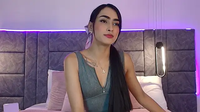 Snapshot of dhalia_lux_ chatting on July 5, 2026, 11:56 pm dhalia lux online show from July 5, 2026, 11:56 pm