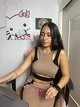 Snapshot of DulceLatinaxo chatting on July 7, 2026, 1:08 am DulceLatinaxo online show from July 7, 2026, 1:08 am