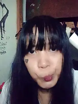 Snapshot of XShihoniLahgi chatting on June 3, 2026, 9:45 am XShihoniLahgi online show from June 3, 2026, 9:45 am