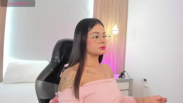 Snapshot of dulce_glow_ chatting on July 10, 2026, 9:39 pm dulce glow online show from July 10, 2026, 9:39 pm
