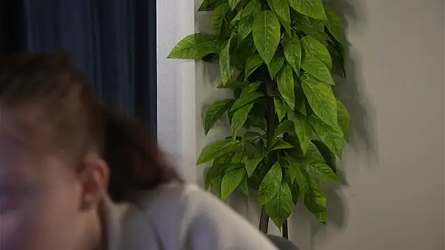 LasandraAlsup online show from April 7, 2026, 7:53 am