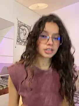 Snapshot of Dreanaa chatting on July 21, 2026, 3:58 pm Dreanaa online show from July 21, 2026, 3:58 pm