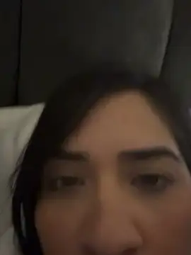 Snapshot of mychelearcanjo chatting on April 6, 2026, 10:33 pm mychelearcanjo online show from April 6, 2026, 10:33 pm