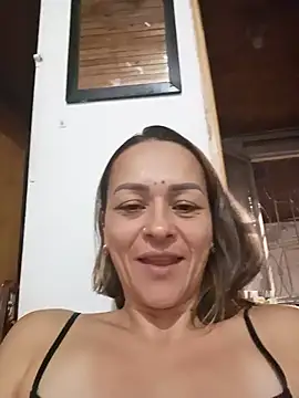 lia damasco online show from June 24, 2026, 4:55 am