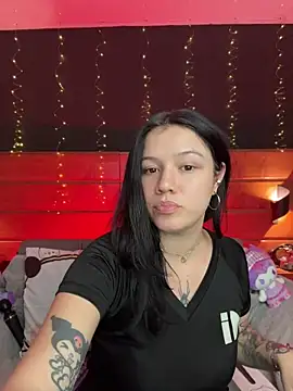 Snapshot of aria_bloomer chatting on April 11, 2026, 7:18 pm aria bloomer online show from April 11, 2026, 7:18 pm