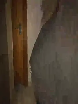 IsisValentine online show from May 28, 2026, 4:10 am