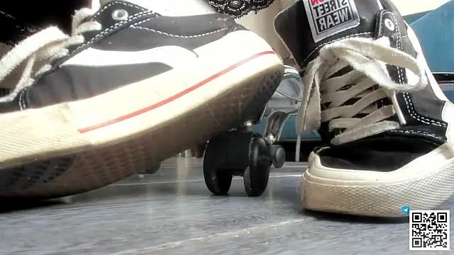 Snapshot of seijaku_ chatting on July 17, 2026, 4:23 pm seijaku online show from July 17, 2026, 4:23 pm