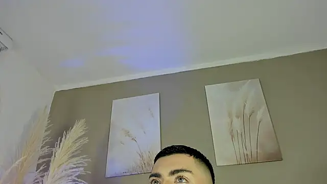 Snapshot of Alexander_Diazz chatting on June 2, 2026, 12:29 pm Alexander Diazz online show from June 2, 2026, 12:29 pm