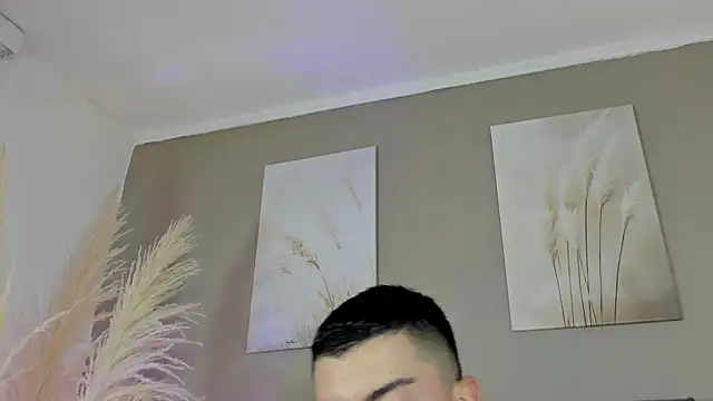 Snapshot of Alexander_Diazz chatting on June 5, 2026, 1:06 pm Alexander Diazz online show from June 5, 2026, 1:06 pm