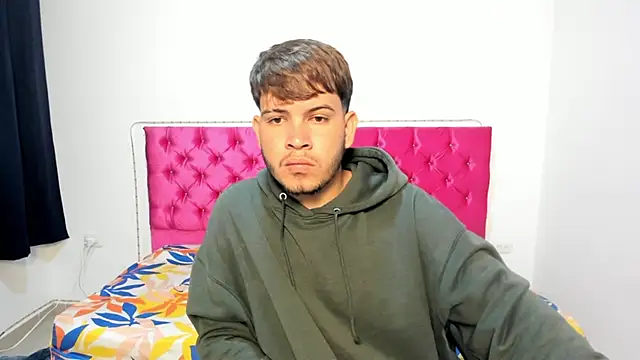 Snapshot of bry_saint chatting on April 7, 2026, 5:30 am bry saint online show from April 7, 2026, 5:30 am