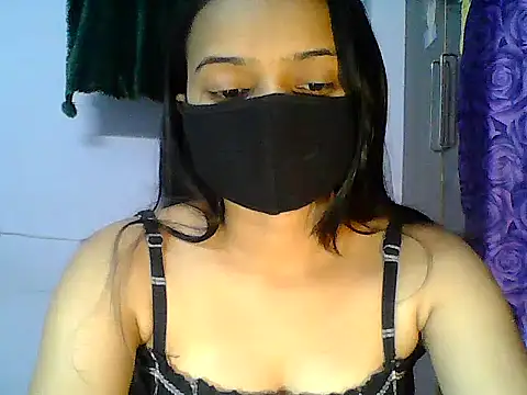 Snapshot of Saxy_Mony002 chatting on May 20, 2026, 2:12 pm Saxy Mony002 online show from May 20, 2026, 2:12 pm
