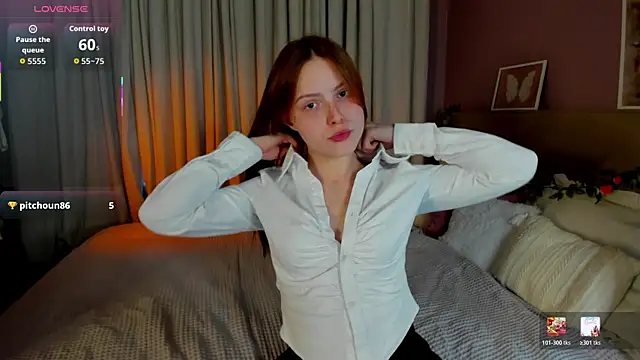 Snapshot of Diana_Broooks chatting on April 21, 2026, 9:26 am Diana Broooks online show from April 21, 2026, 9:26 am