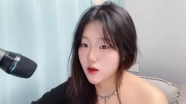 Snapshot of Lilababy00 chatting on April 14, 2026, 5:46 am Lilababy00 online show from April 14, 2026, 5:46 am