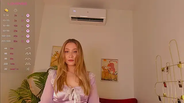 Snapshot of Emilicious chatting on May 19, 2026, 2:23 pm Emilicious online show from May 19, 2026, 2:23 pm