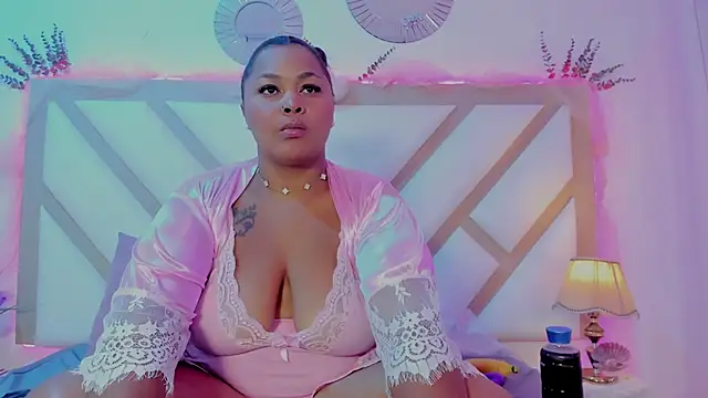 Nikita Glam online show from April 20, 2026, 1:14 pm