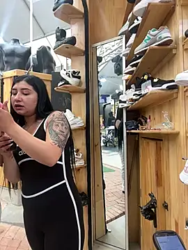 mariana-0306 online show from May 10, 2026, 4:01 pm
