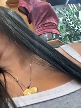 mariana-0306 online show from May 17, 2026, 4:14 pm