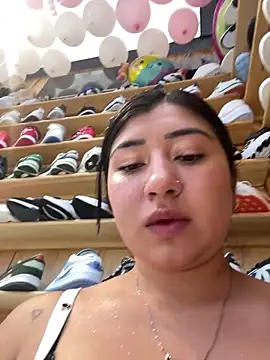 mariana-0306 online show from May 24, 2026, 4:23 pm