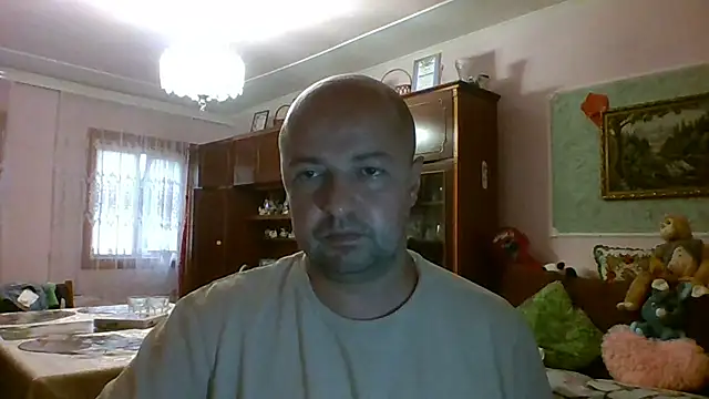 Luceriusbigass online show from July 2, 2026, 5:08 pm
