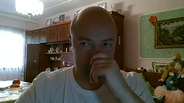 Luceriusbigass online show from July 4, 2026, 3:18 pm