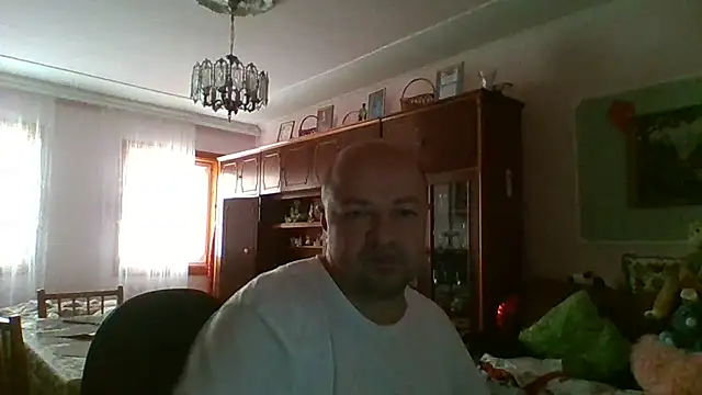 Luceriusbigass online show from July 5, 2026, 7:15 am
