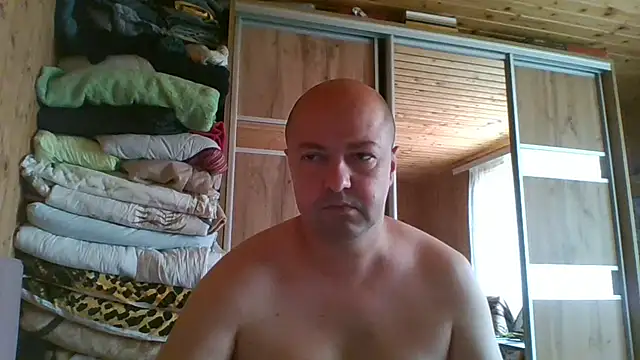 Luceriusbigass online show from July 25, 2026, 8:34 am