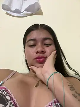 Kloe zaf online show from June 12, 2026, 5:06 am