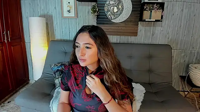 Alucarda666 online show from June 25, 2026, 8:35 pm