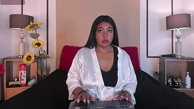 NatashaLuxy online show from June 24, 2026, 7:02 pm