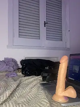 cherryxxox online show from June 30, 2026, 4:35 am
