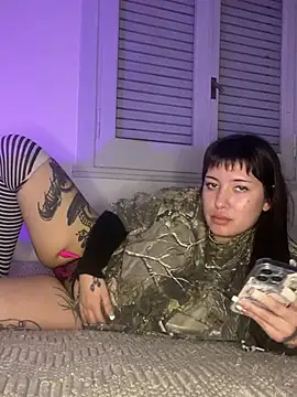 cherryxxox online show from July 1, 2026, 4:14 am