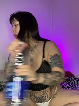 cherryxxox online show from July 26, 2026, 6:10 am