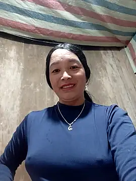 vanlucky2 online show from May 10, 2026, 3:39 pm
