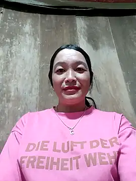 vanlucky2 online show from May 14, 2026, 11:39 am