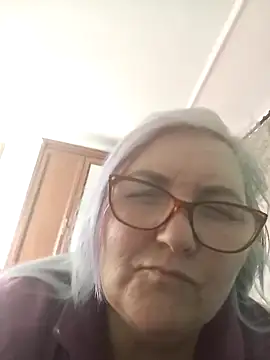 AureliaSky598 online show from April 14, 2026, 2:23 pm