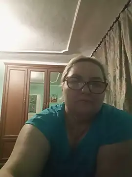 AureliaSky598 online show from May 20, 2026, 7:31 pm