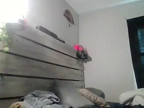 zdaddymm online show from June 28, 2026, 1:17 pm