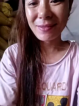 Snapshot of mia0033 chatting on July 21, 2026, 8:27 am mia0033 online show from July 21, 2026, 8:27 am